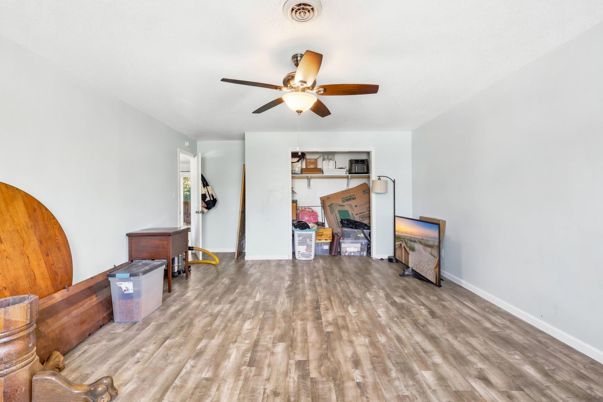 2642 Temperance Dr.  Photo 11