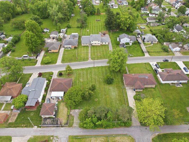 1298 E Gates Street , Columbus, OH 43206 Photo 6
