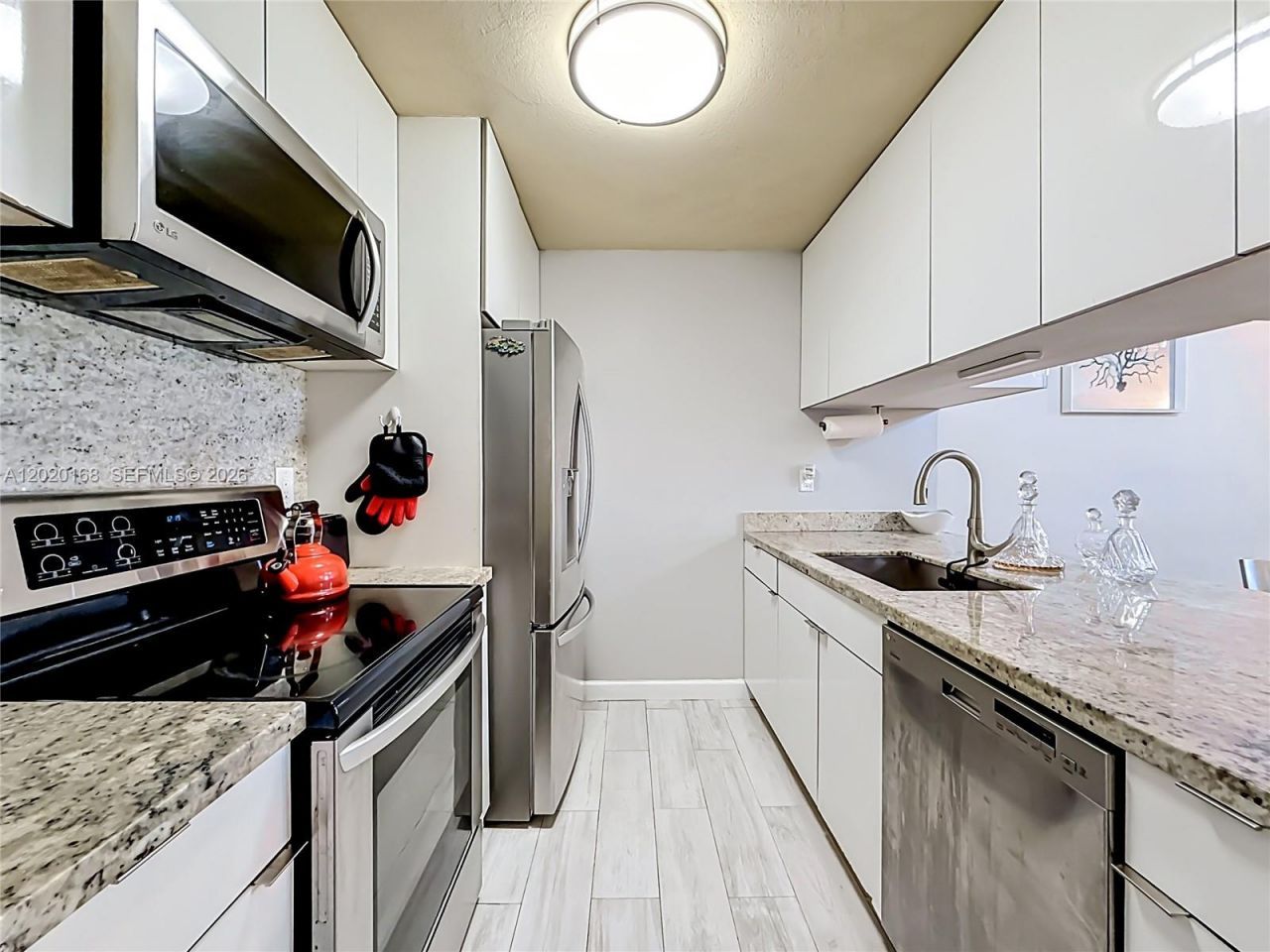 18296 Mediterranean Blvd, Unit 404, Hialeah, FL 33015 Photo