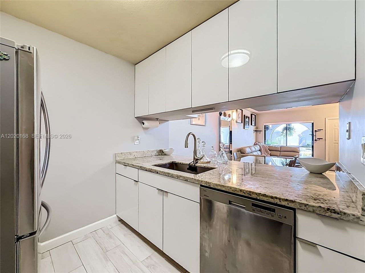 18296 Mediterranean Blvd, Unit 404, Hialeah, FL 33015 Photo
