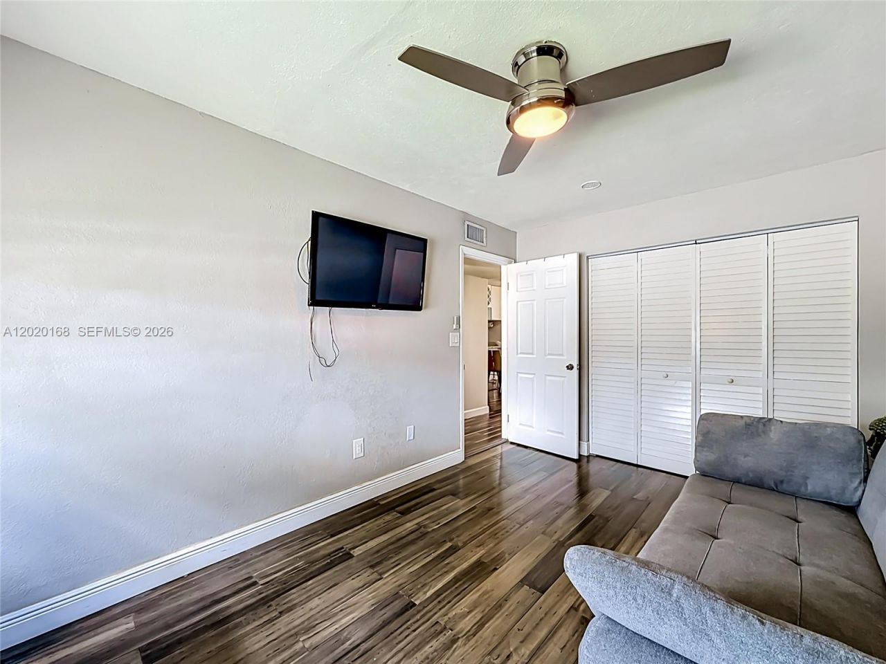 18296 Mediterranean Blvd, Unit 404, Hialeah, FL 33015 Photo