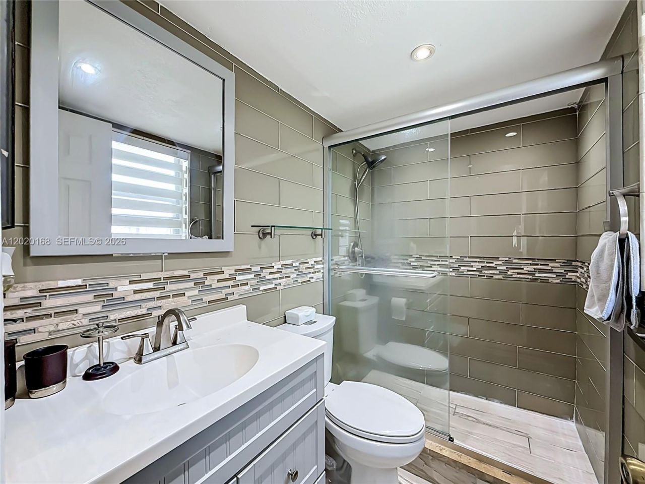 18296 Mediterranean Blvd, Unit 404, Hialeah, FL 33015 Photo