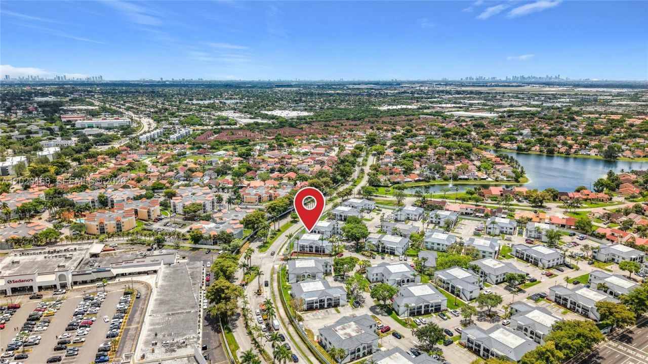 18296 Mediterranean Blvd, Unit 404, Hialeah, FL 33015 Photo