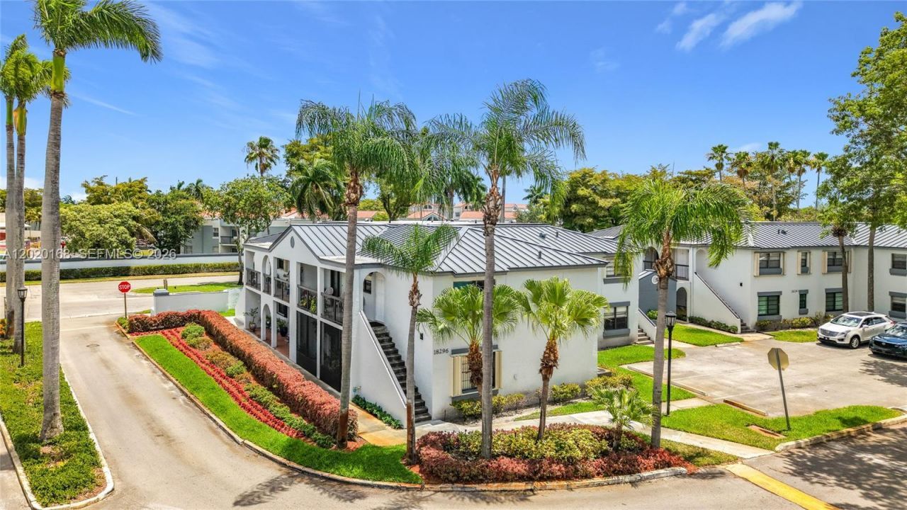 18296 Mediterranean Blvd, Unit 404, Hialeah, FL 33015 Photo