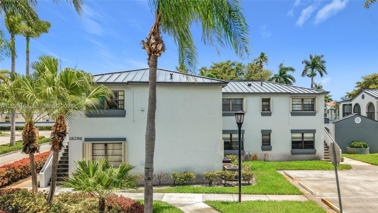 18296 Mediterranean Blvd, Unit 404, Hialeah, FL 33015 Photo