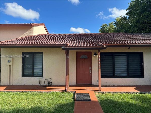14944 SW 88th Ter , Miami, FL 33196