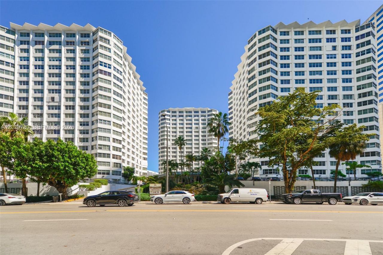801 Brickell Bay Dr , Unit 1962, Miami, FL 33131 Photo