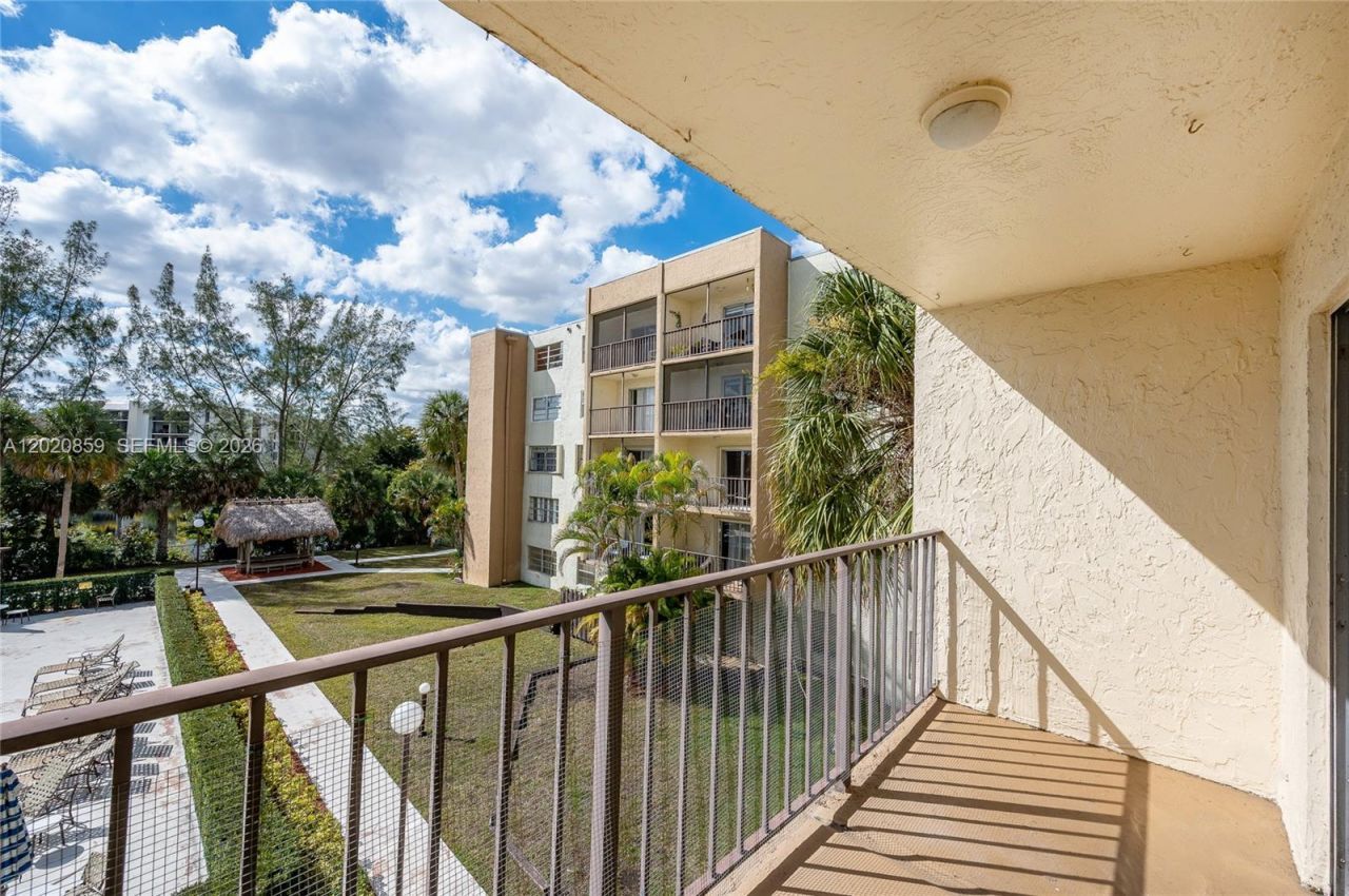 14250 SW 62nd St , Unit 314, Miami, FL 33183 Photo