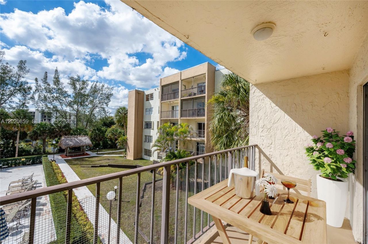 14250 SW 62nd St , Unit 314, Miami, FL 33183 Photo