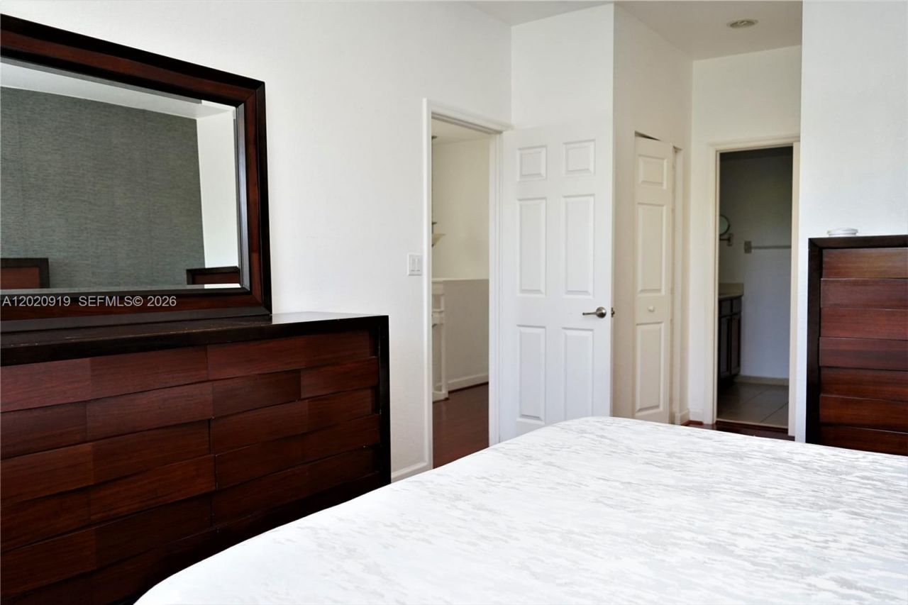 3365 W 91st Ter , Unit 3365, Hialeah, FL 33018 Photo