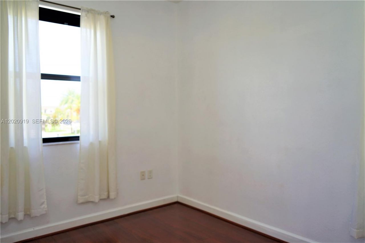 3365 W 91st Ter , Unit 3365, Hialeah, FL 33018 Photo