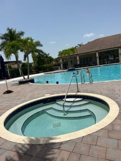 3365 W 91st Ter , Unit 3365, Hialeah, FL 33018 Photo