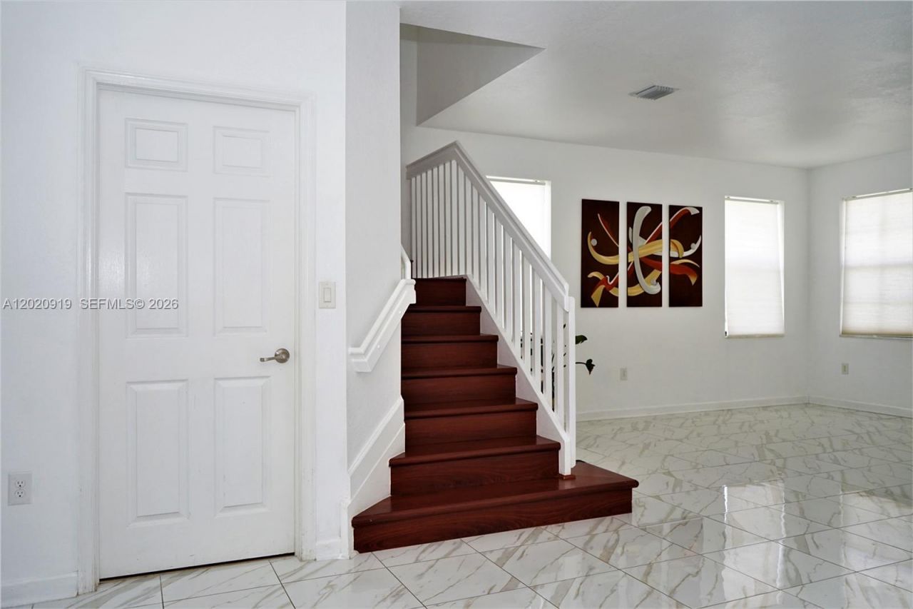 3365 W 91st Ter , Unit 3365, Hialeah, FL 33018 Photo