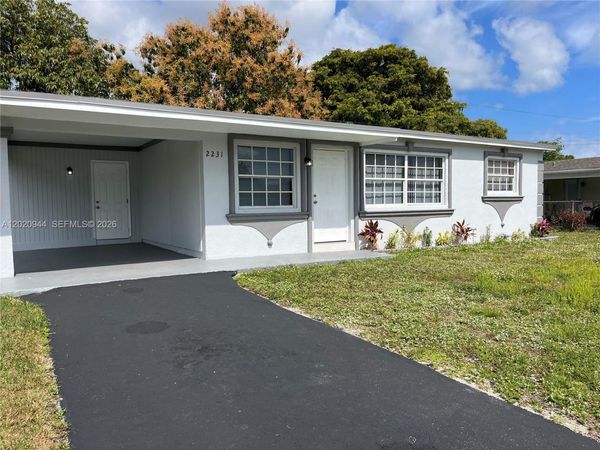 2231 NW 9th Pl , Unit H, Fort Lauderdale, FL 33311