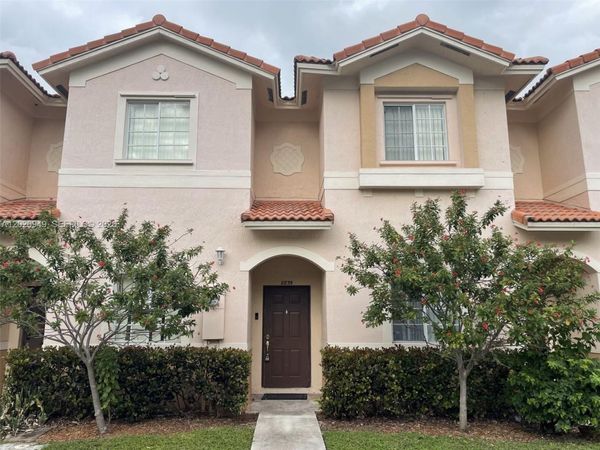 8835 S Isles Cir , Unit 8835, Tamarac, FL 33321