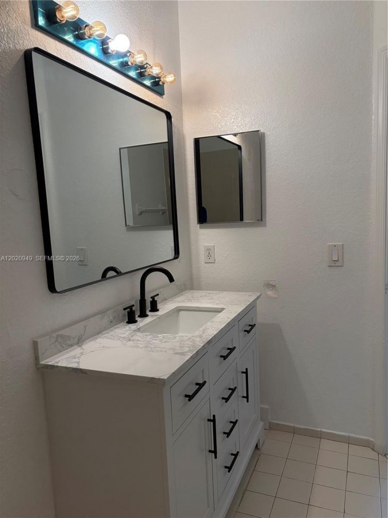 8835 S Isles Cir , Unit 8835, Tamarac, FL 33321 Photo