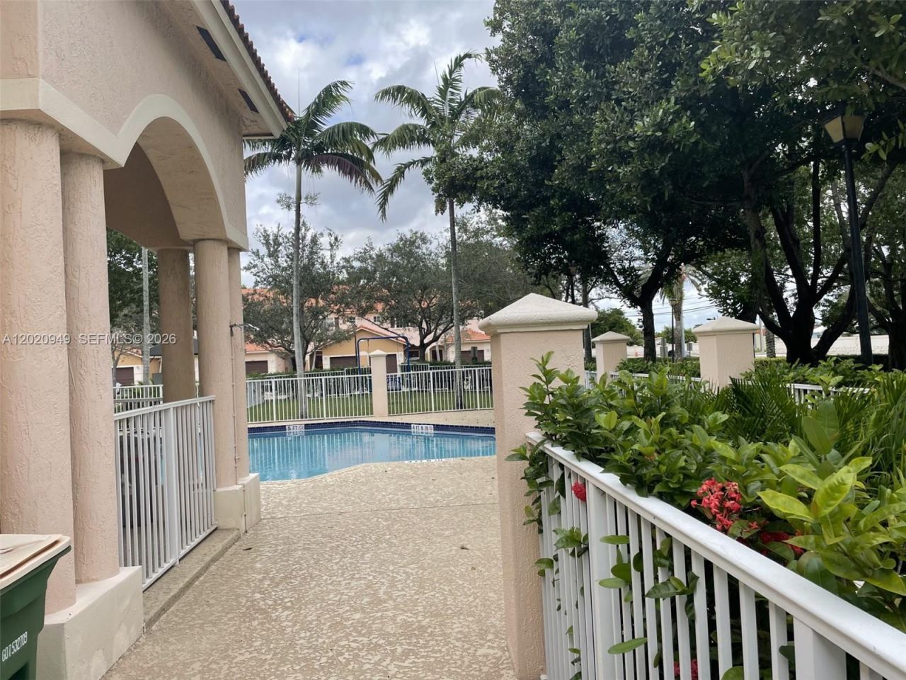 8835 S Isles Cir , Unit 8835, Tamarac, FL 33321 Photo