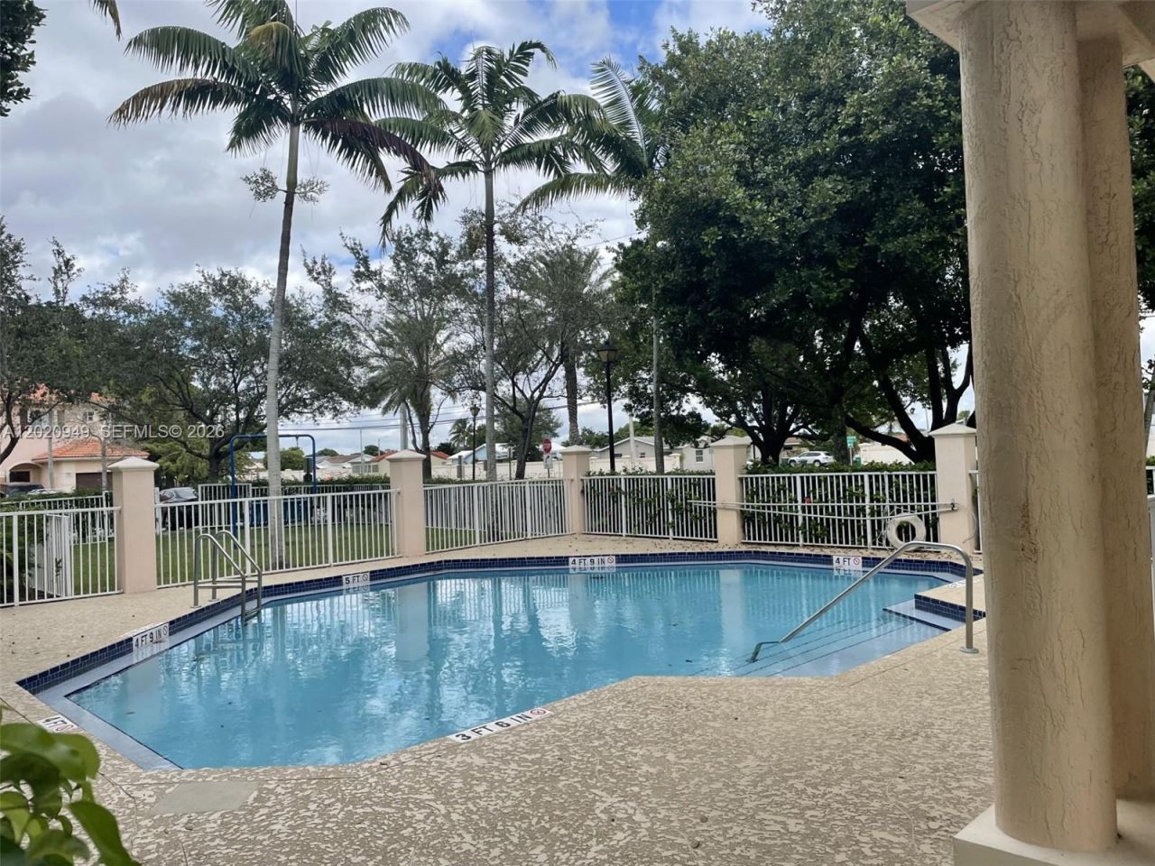 8835 S Isles Cir , Unit 8835, Tamarac, FL 33321 Photo