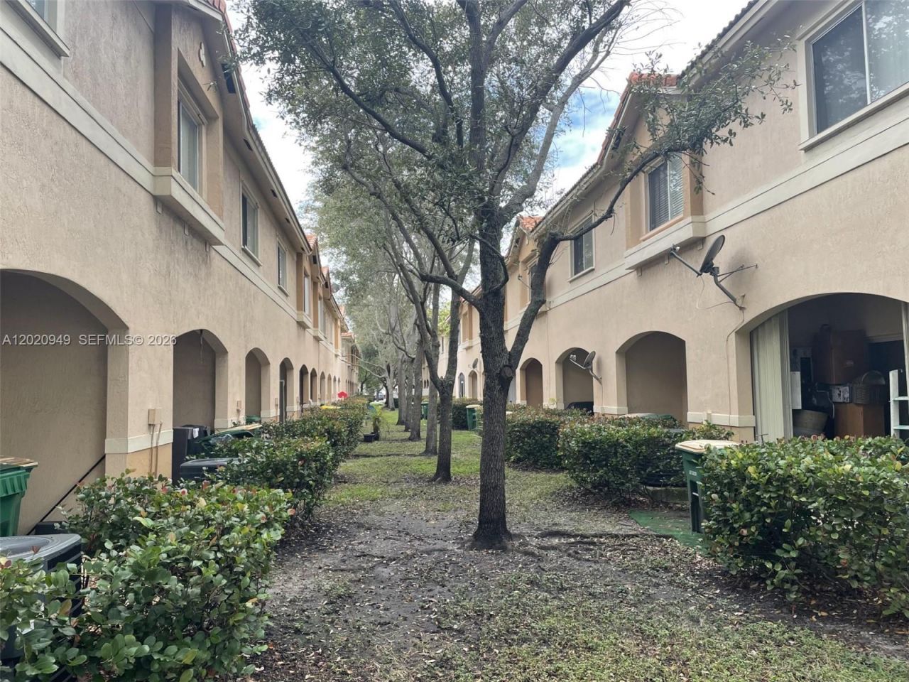 8835 S Isles Cir , Unit 8835, Tamarac, FL 33321 Photo