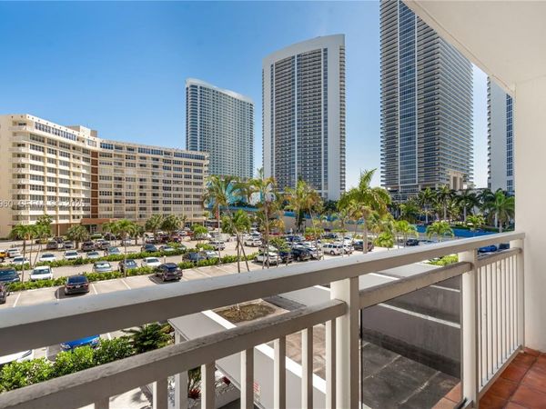 1849 S Ocean Dr , Unit 305, Hallandale Beach, FL 33009