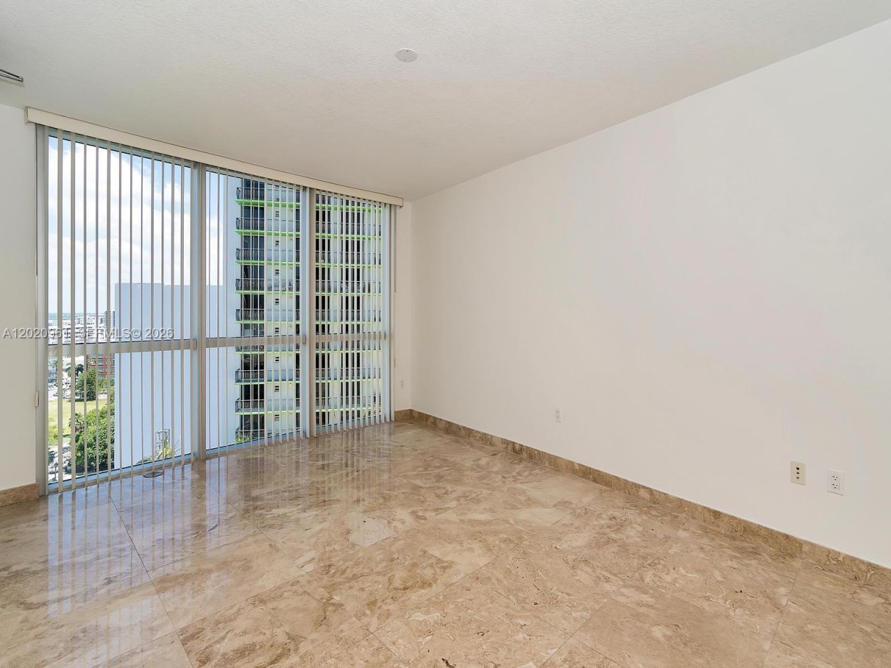 1750 N Bayshore Dr , Unit 1515, Miami, FL 33132 Photo