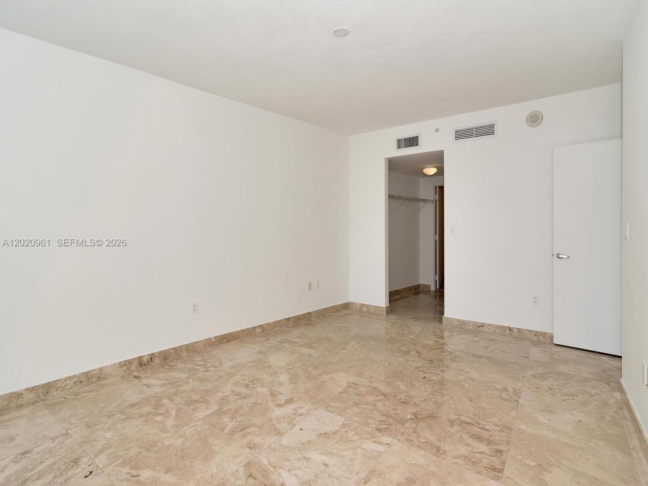 1750 N Bayshore Dr , Unit 1515, Miami, FL 33132 Photo