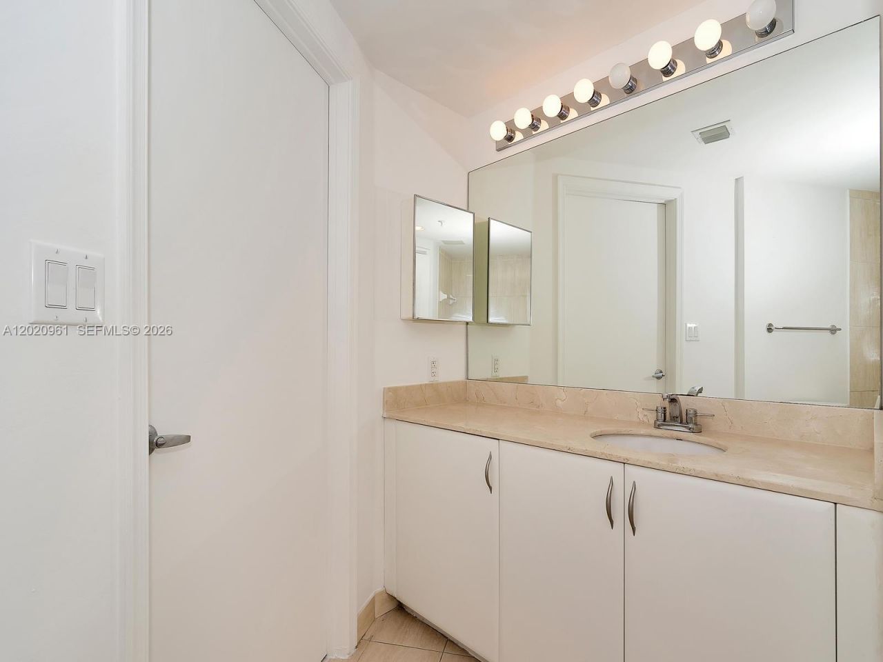 1750 N Bayshore Dr , Unit 1515, Miami, FL 33132 Photo