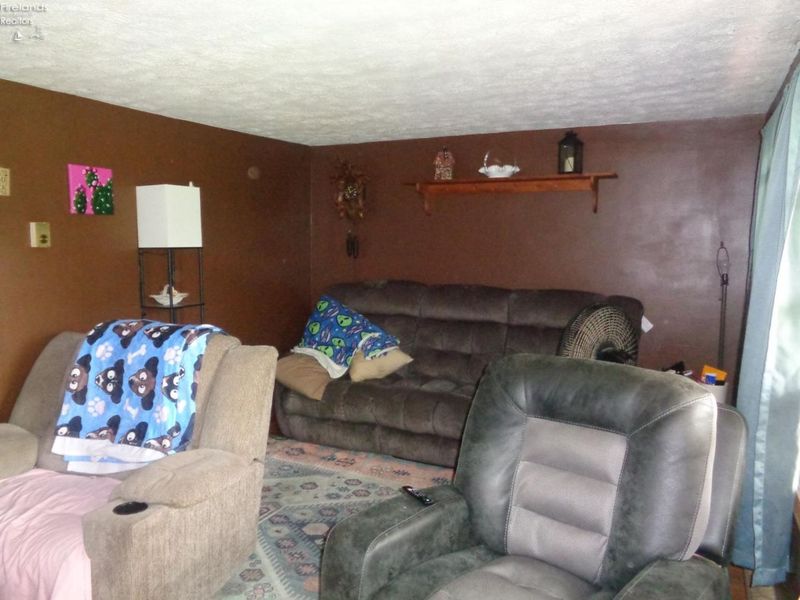 1246 Greenfield Drive, Willard, OH 44890 Photo 9
