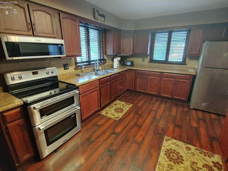 1005 First Street, Sandusky, OH 44870 Photo 3
