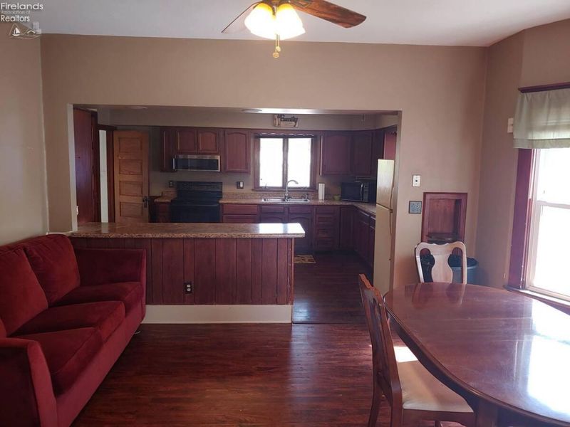 1005 First Street, Sandusky, OH 44870 Photo 4