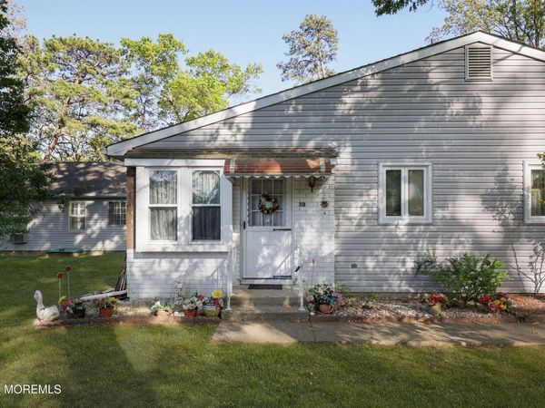 3 Swift Circle, Unit D, Whiting, NJ 08759
