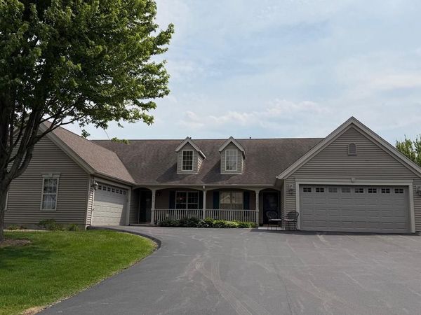 1472 Groves LANE, Unit 2, Union Grove, WI 53182