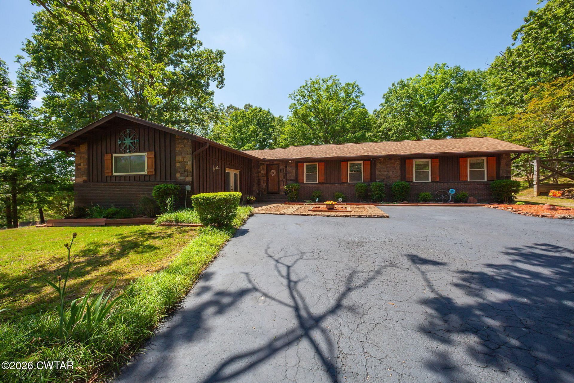 681 Swan Johnson Road, Darden, TN 38328 Main Photo
