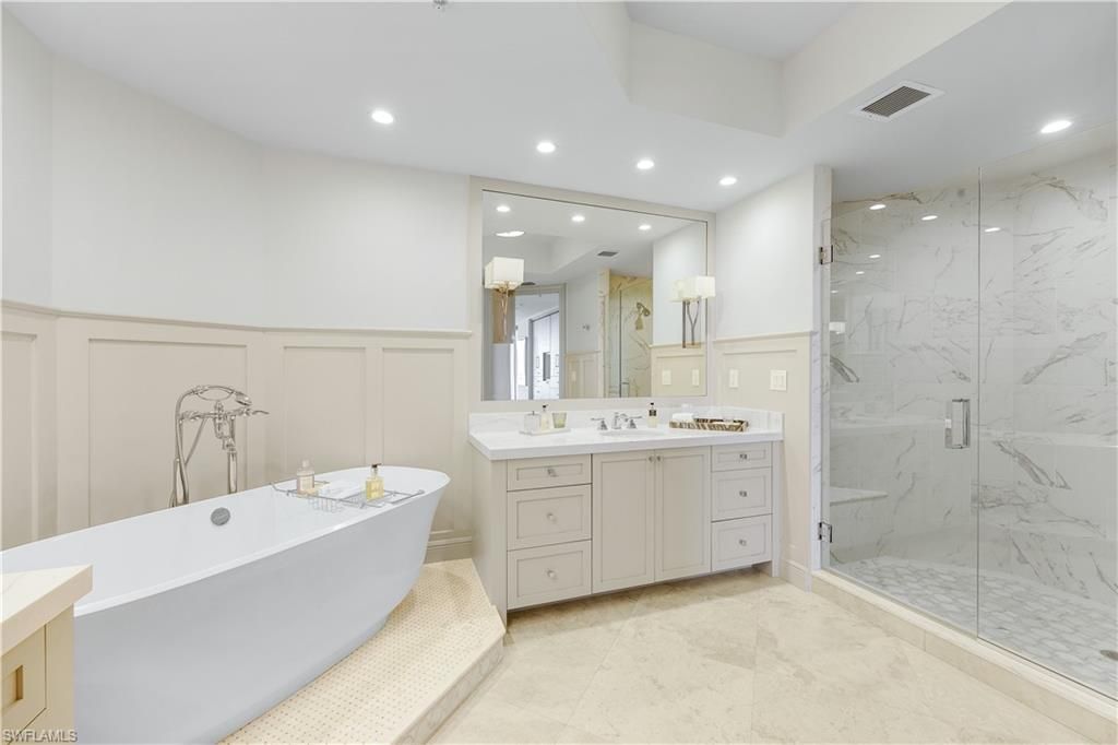 4951 Bonita Bay Blvd , Unit 1501, Bonita Springs, FL 34134 Photo