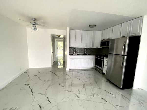 341 Windsor O, West Palm Beach, FL 33417