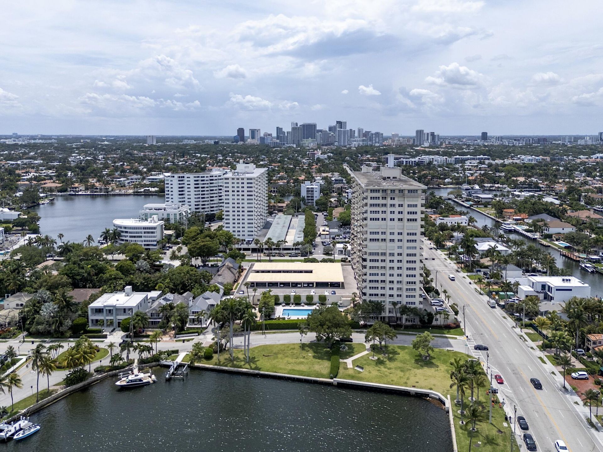 2500 E Las Olas Boulevard, Unit 1703, Fort Lauderdale, FL 33301 Photo