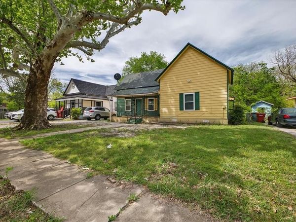 724 S Elm Street , Sherman, TX 75090
