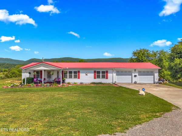 265 Leach Acres , Speedwell, TN 37870