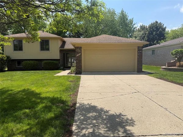 45429 Brunswick Drive, CANTON, MI 48187