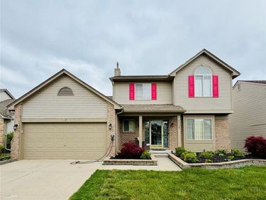 46758 Creeks Bend, CANTON, MI 48188