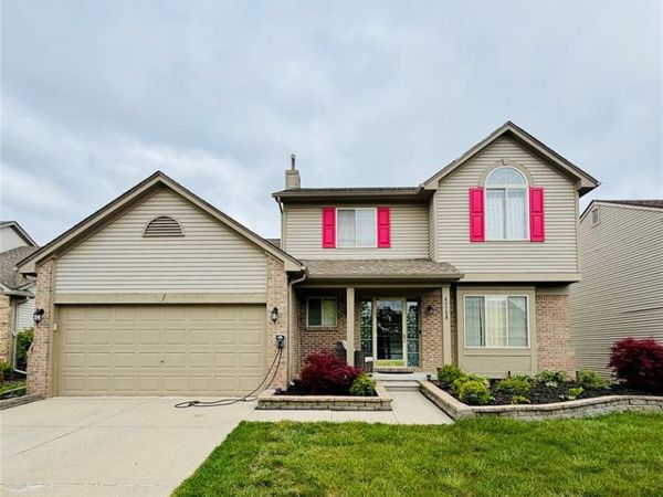 46758 Creeks Bend, CANTON, MI 48188