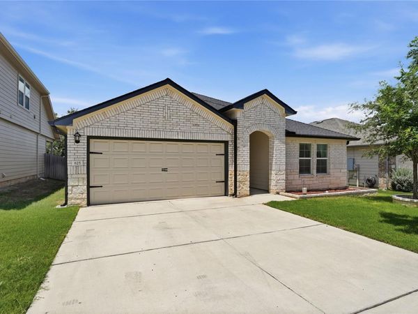 825 Nodding Nixie, Seguin, TX 78155