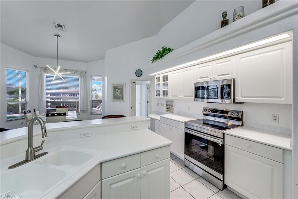 3712 SE 17th Pl, Cape Coral, FL 33904 Photo