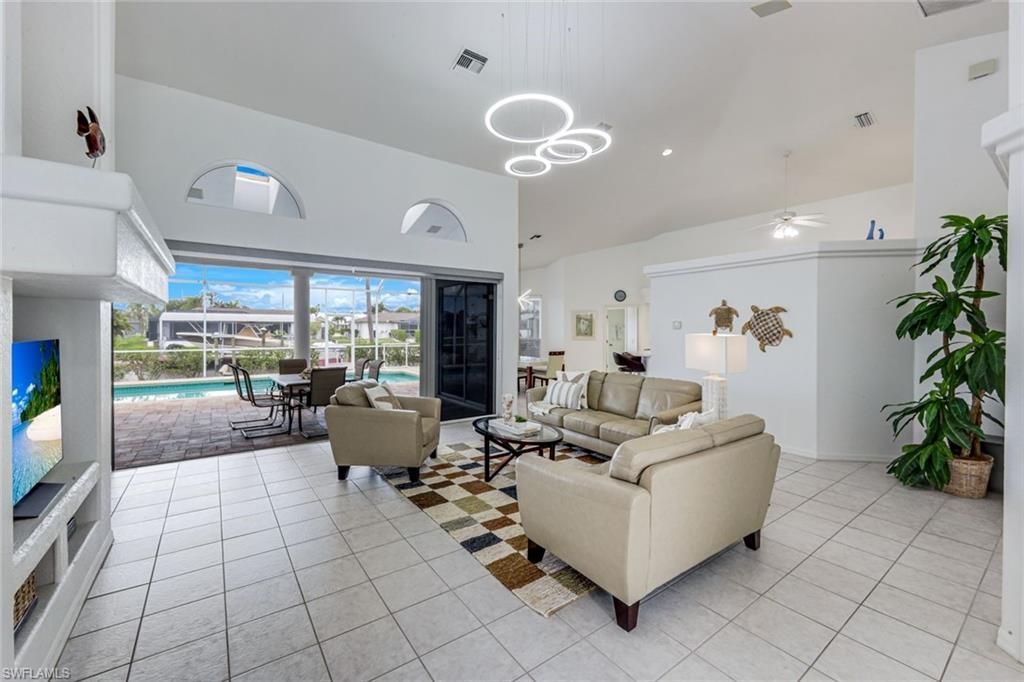 3712 SE 17th Pl, Cape Coral, FL 33904 Photo