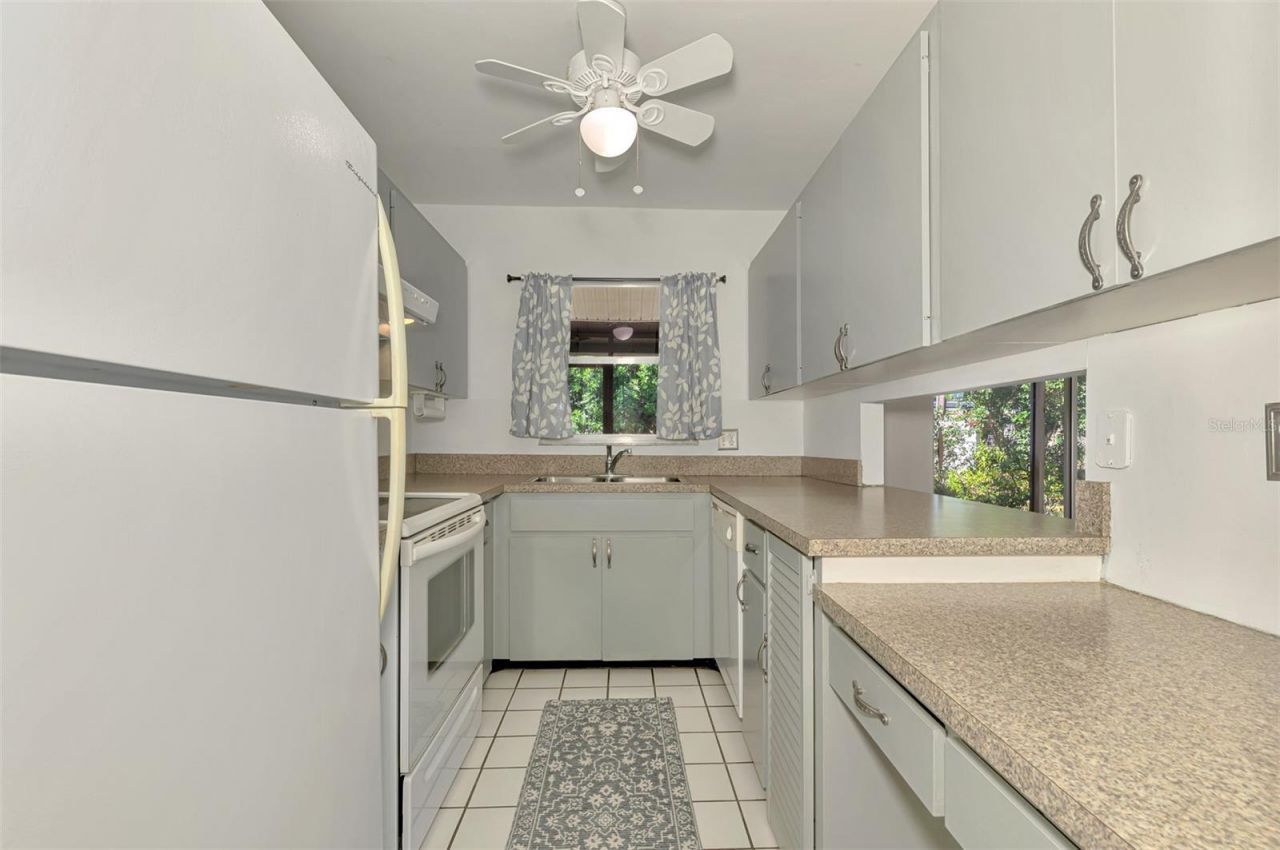 3360 Ramblewood Drive S, Sarasota, FL 34237 Photo