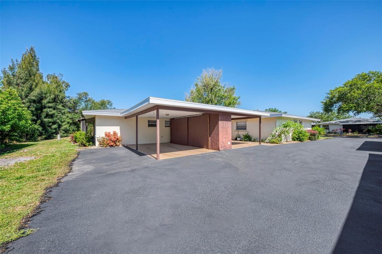 3360 Ramblewood Drive S, Sarasota, FL 34237 Photo