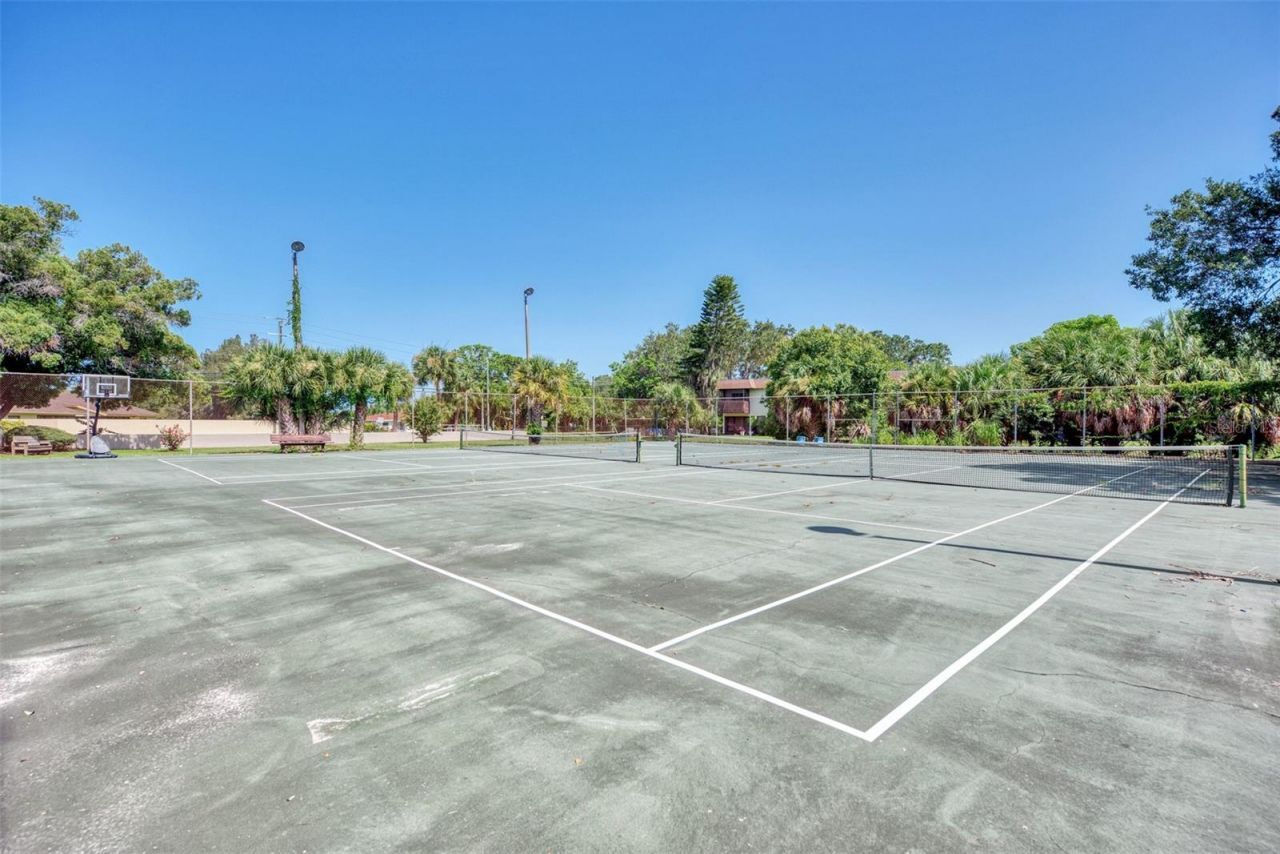 3360 Ramblewood Drive S, Sarasota, FL 34237 Photo