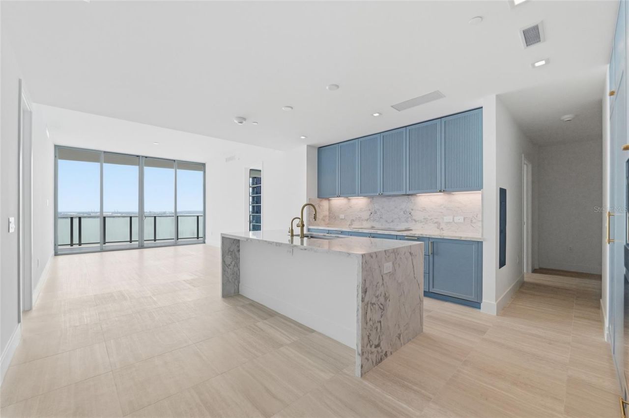 3015 S Ysabella Avenue, Unit 2102, Tampa, FL 33629 Photo