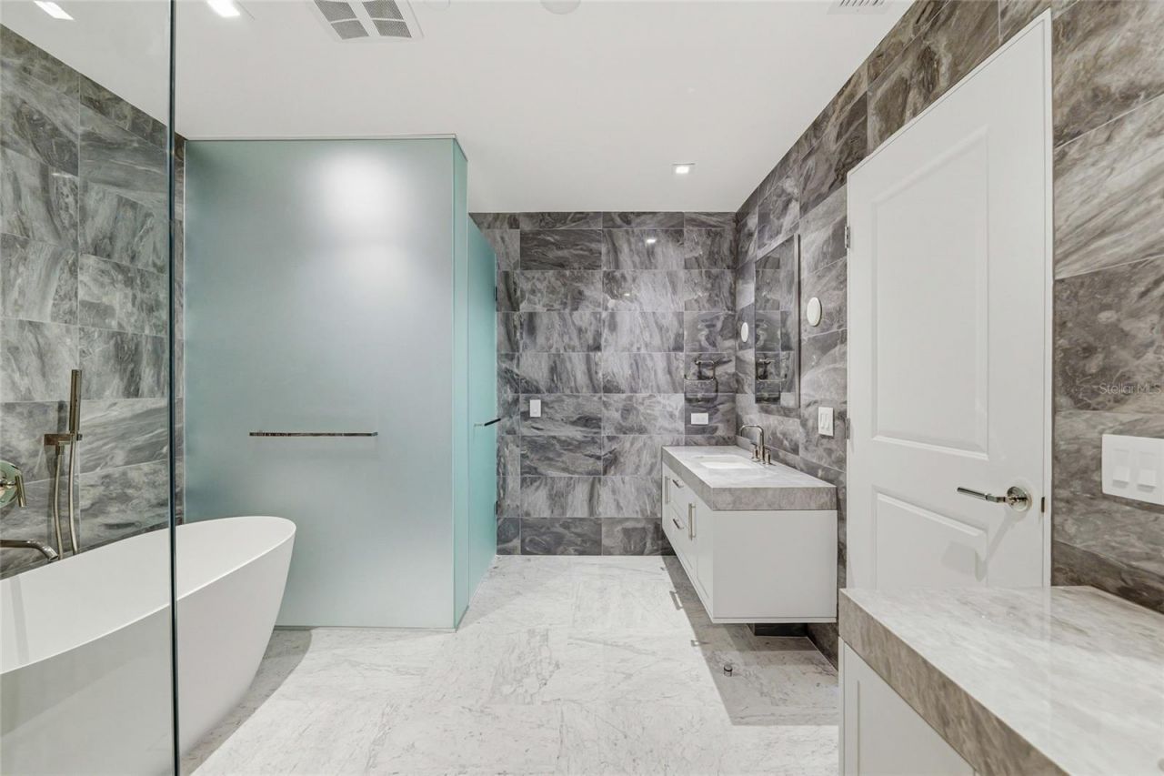 3015 S Ysabella Avenue, Unit 2102, Tampa, FL 33629 Photo