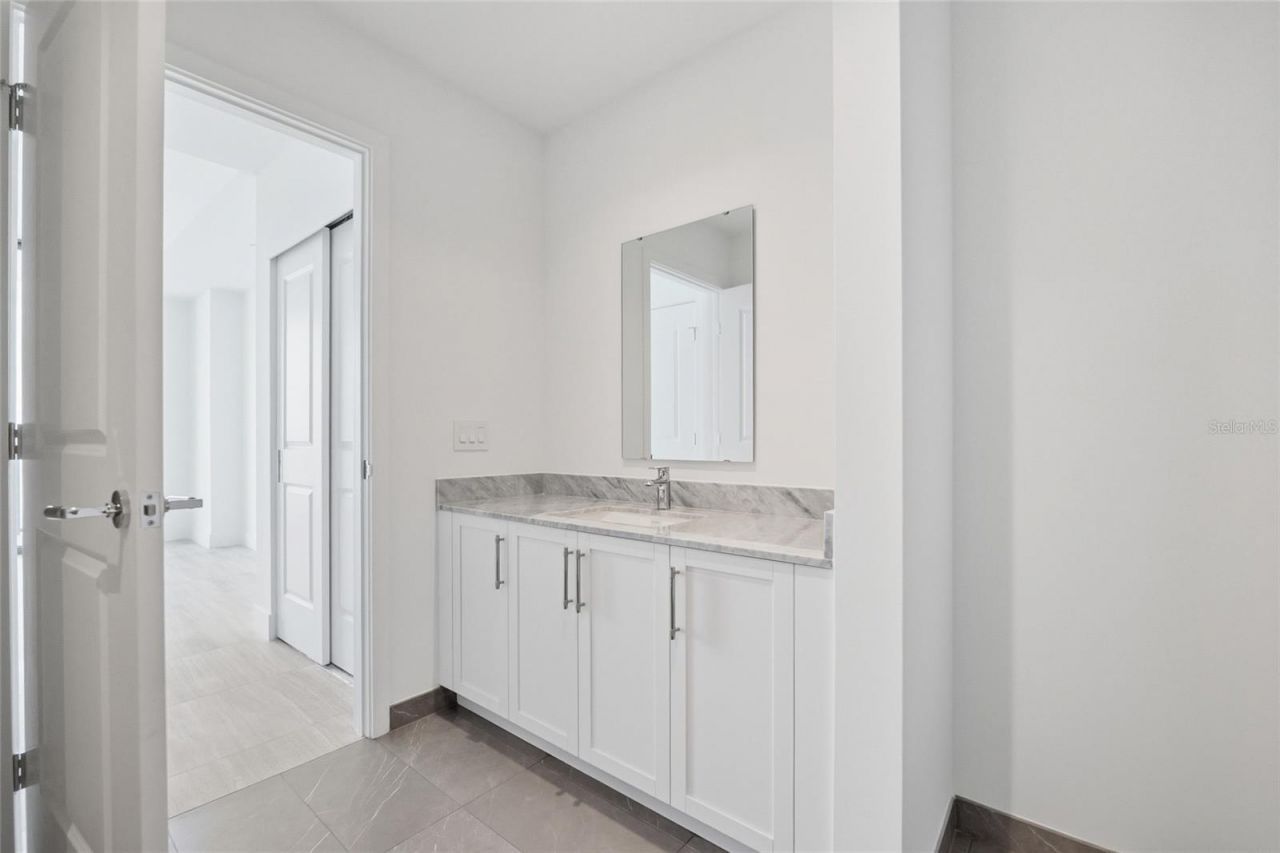 3015 S Ysabella Avenue, Unit 2102, Tampa, FL 33629 Photo